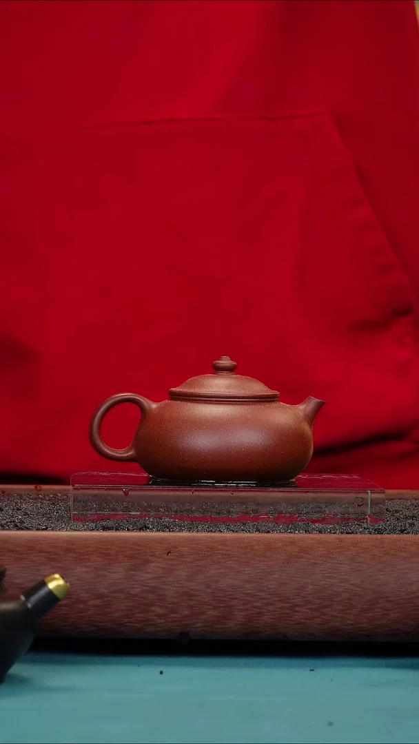 茶壶紫砂寒江 底槽清 俞志贤制