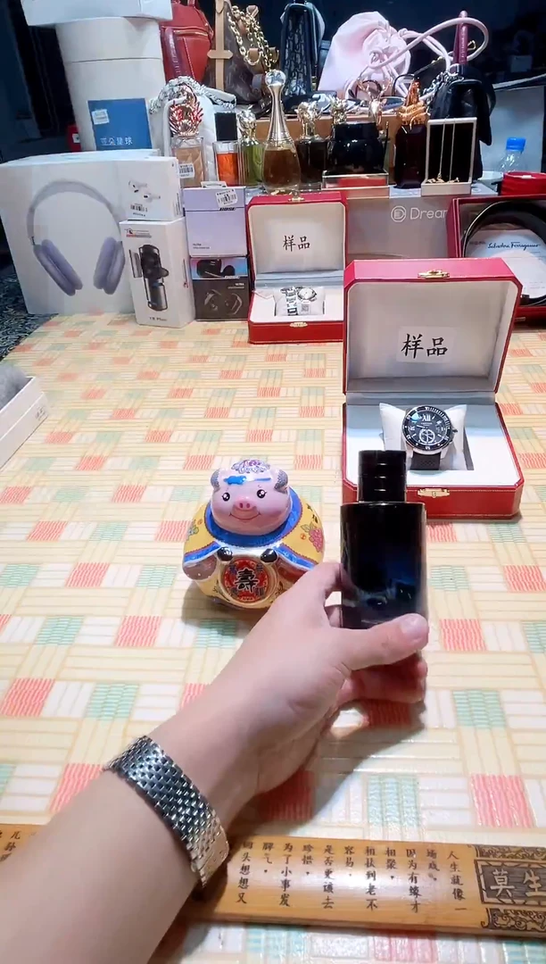 瓷片瓷器 库房到期 全部地板价@@1