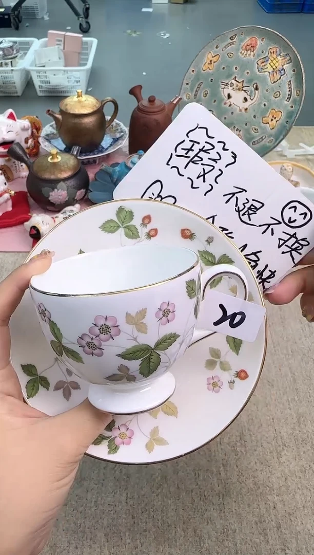 瓷片泡泡家的瓷器真好看