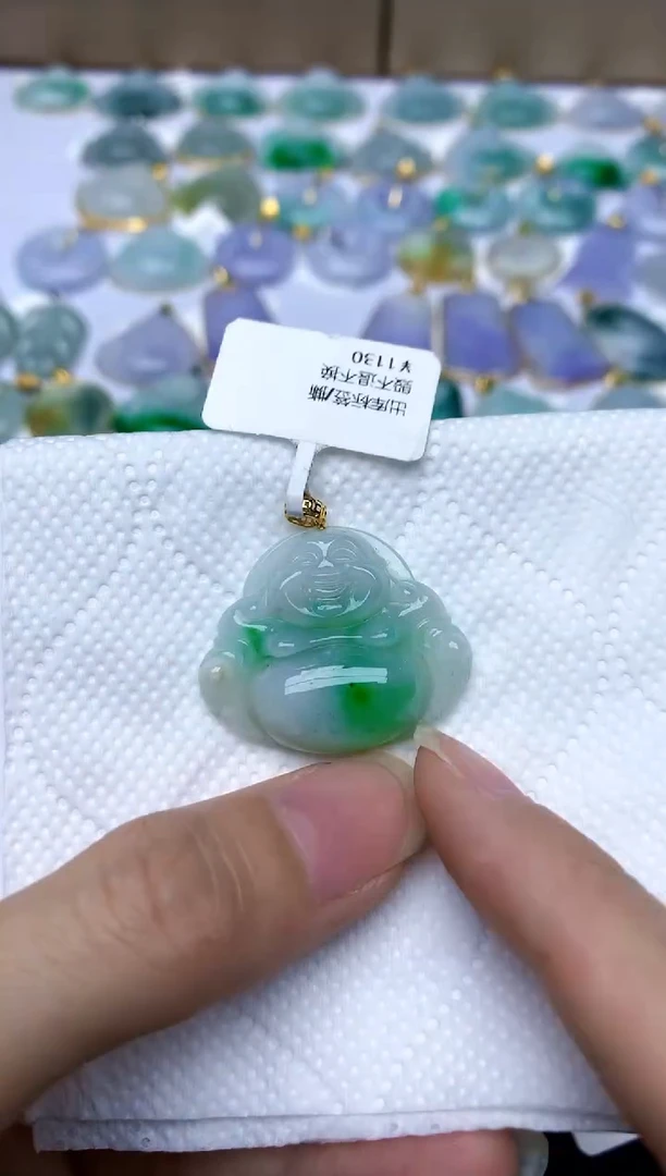 翡翠18K金镶嵌颈饰天然A货翡翠