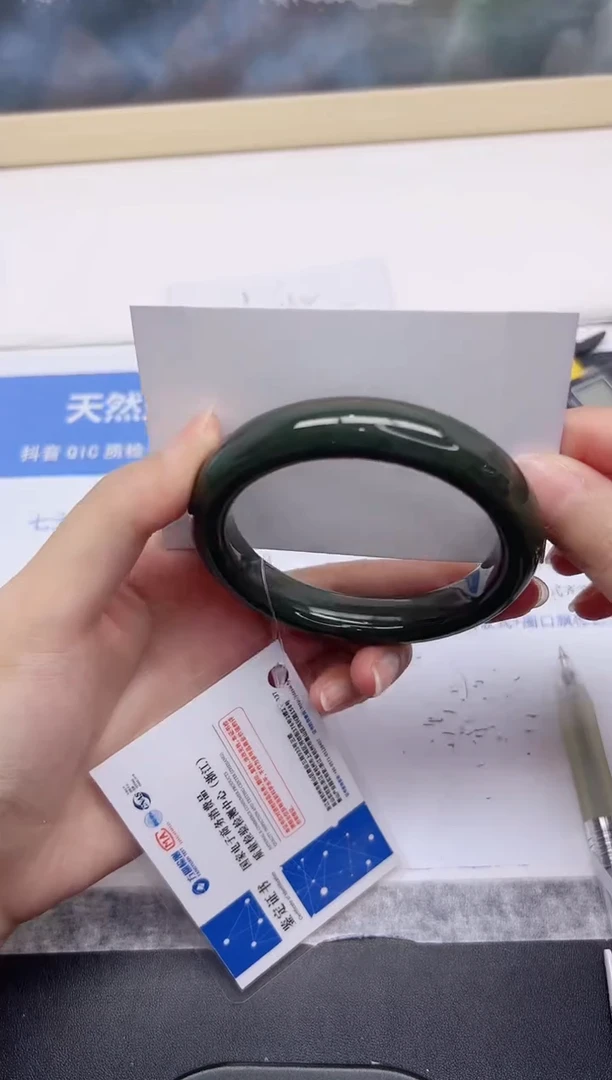 和田玉手镯未镶嵌146-59