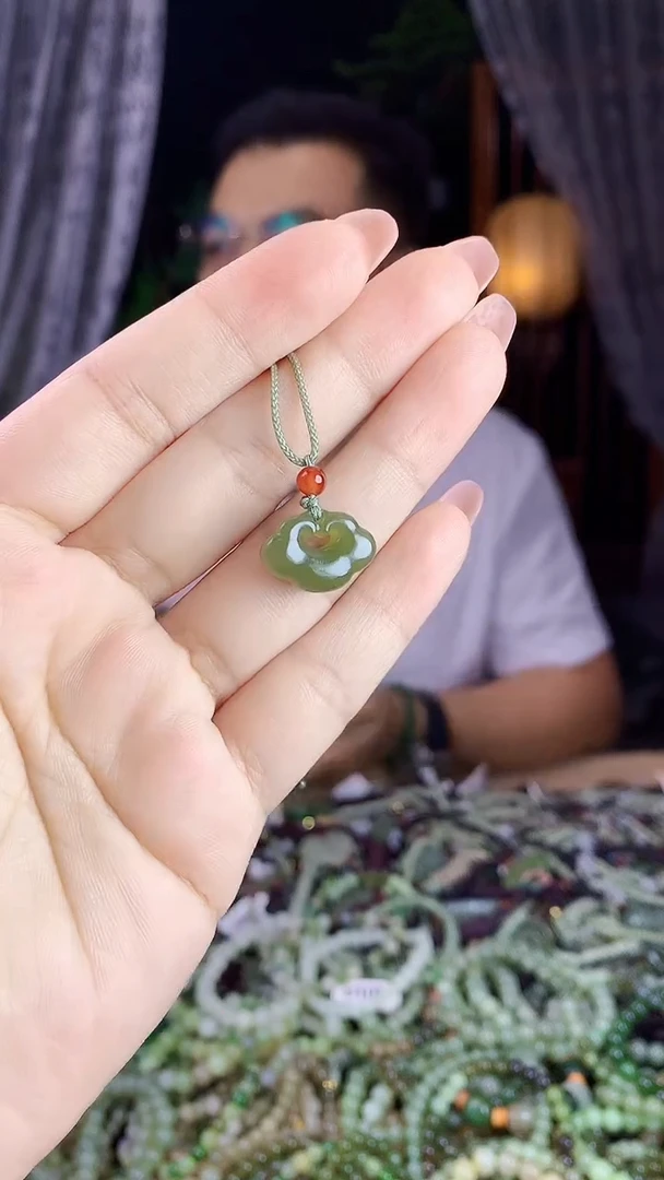 和田玉未镶嵌挂件多样性发货拍一发一