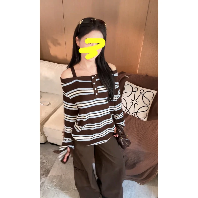 2025秋季新款女韩系穿搭一字肩长袖条纹撞色针织衫百搭高腰直筒裤