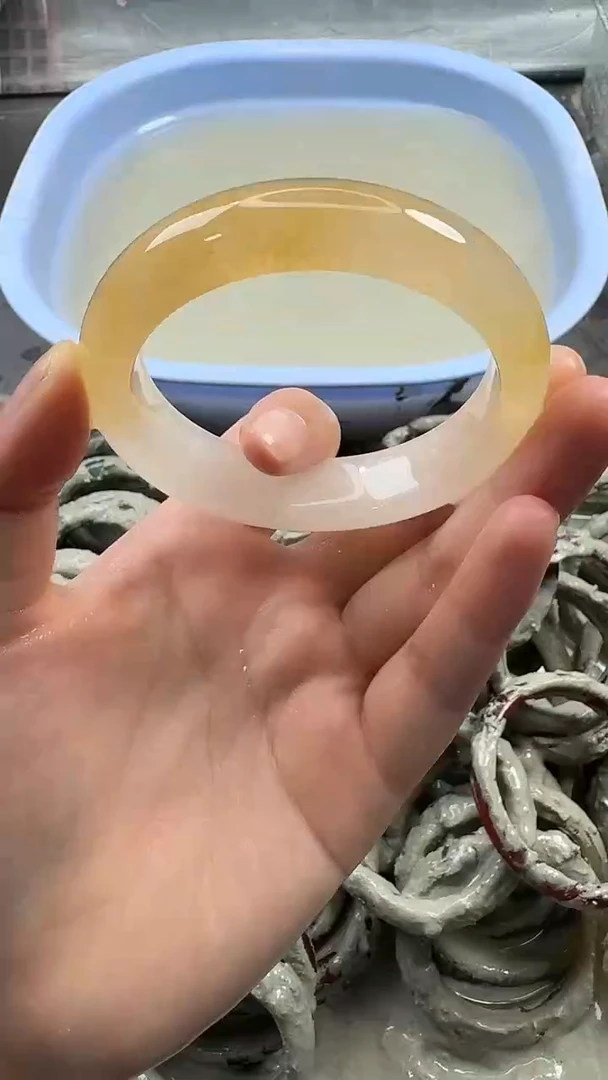 未镶嵌手镯石英质玉7
