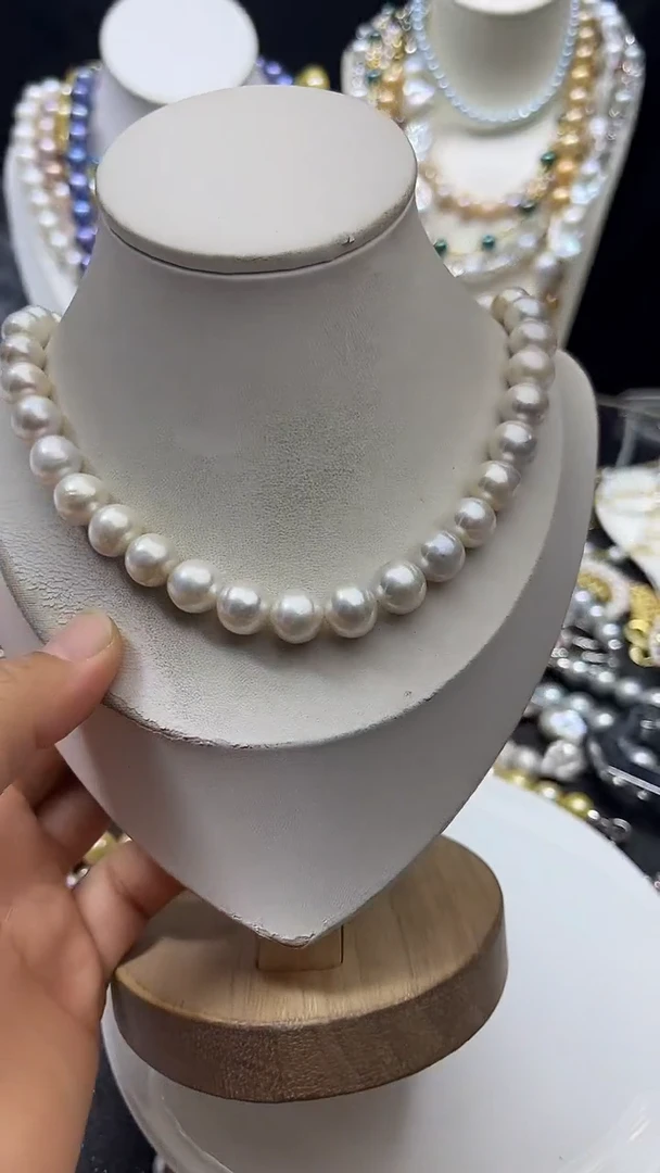 颈饰未镶嵌淡水珍珠多人
