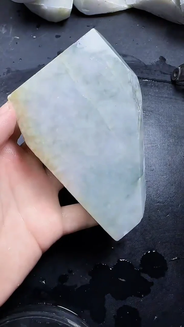 翡翠挂件未镶嵌028翡翠