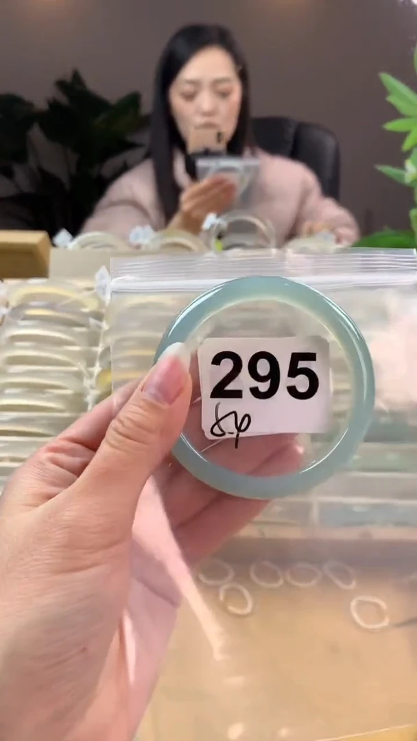 【闪购商品】玛瑙/玉髓手镯未镶嵌295