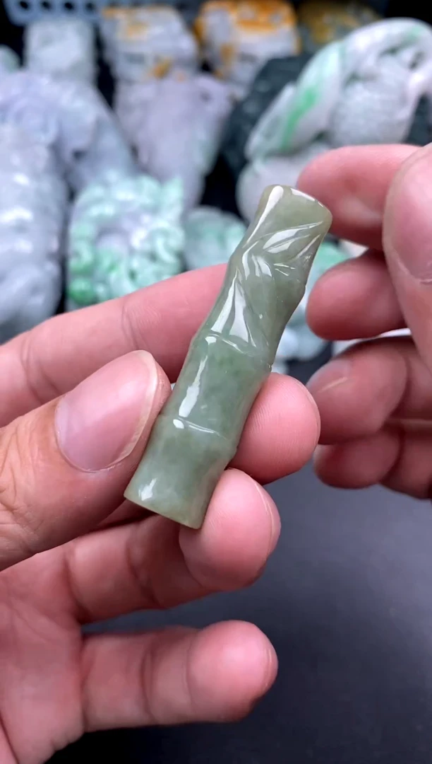 吊坠(不含链)未镶嵌翡翠1