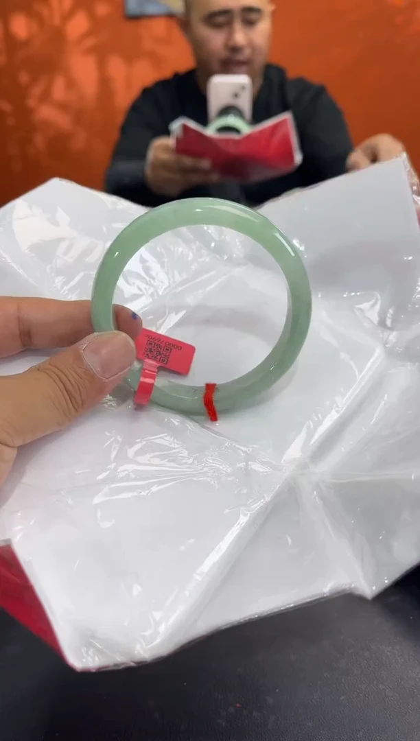 未镶嵌手镯翡翠16