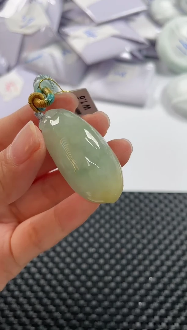 颈饰未镶嵌翡翠4205 福瓜