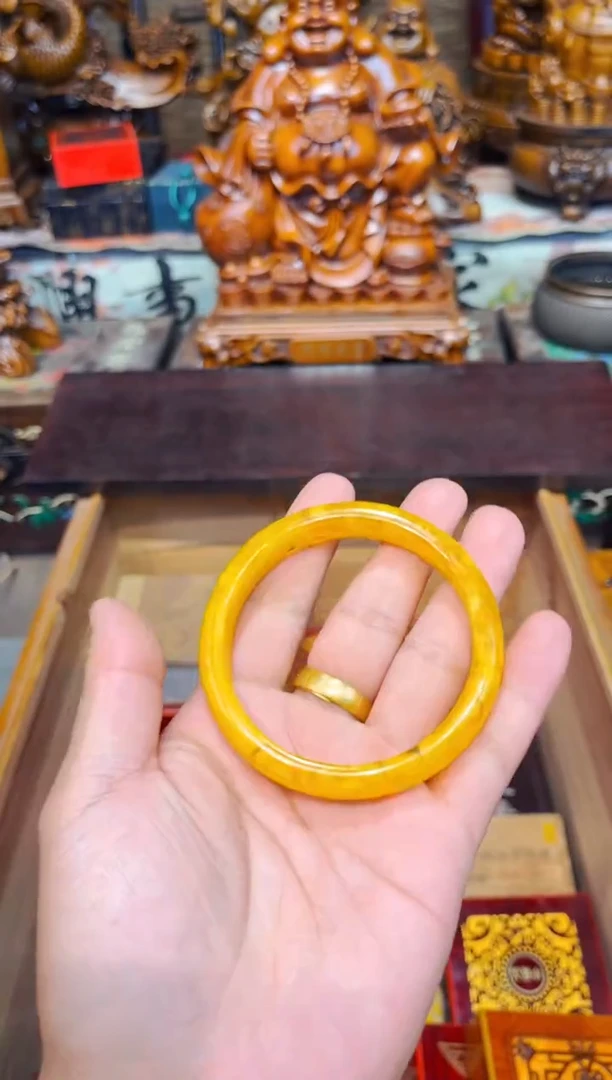 未镶嵌蜜蜡裸石2瑞哥专属高端精品72