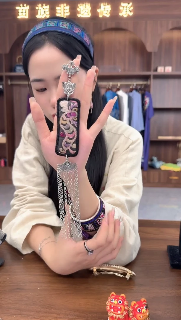 织绣扶光苗绣传承82