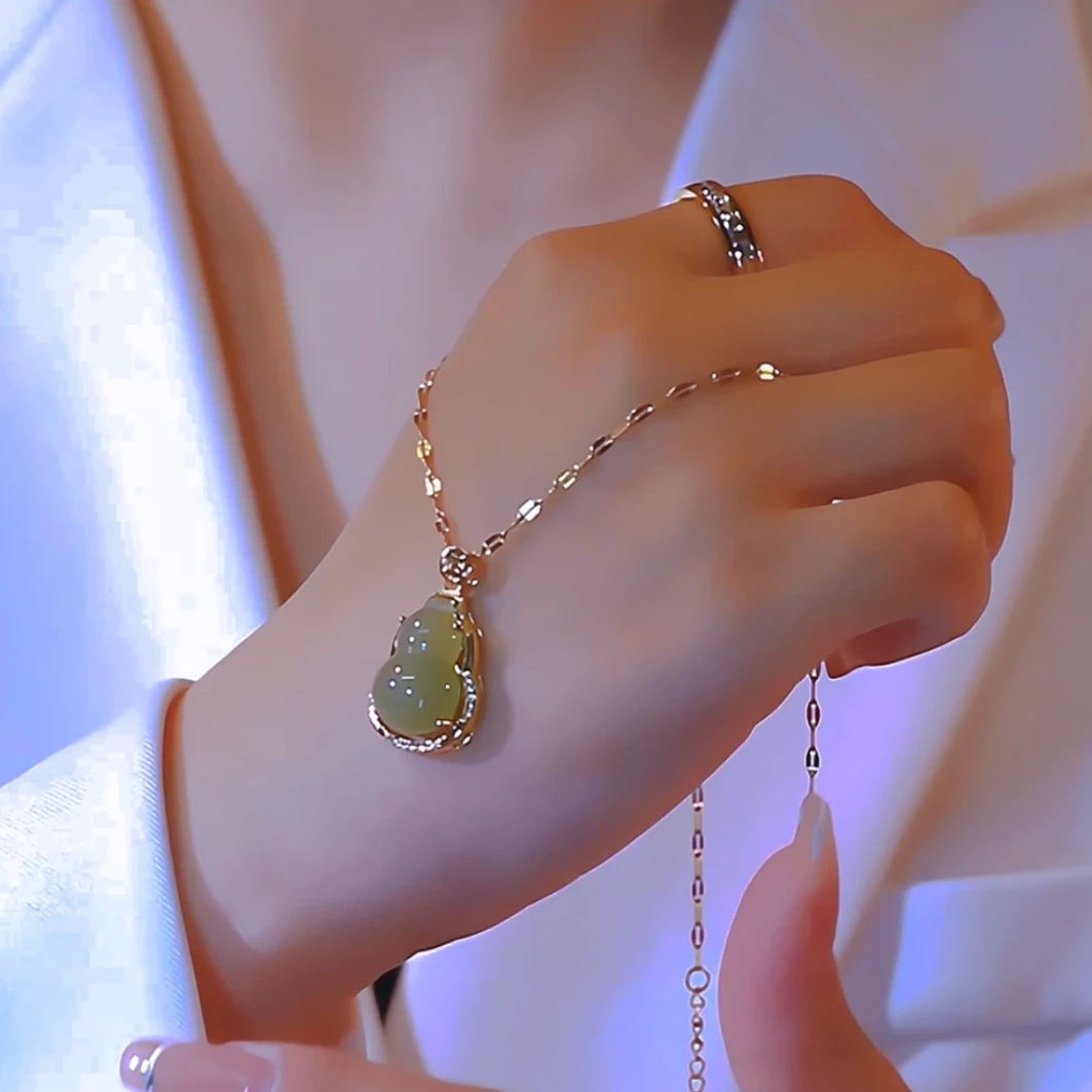25新款女款项链绿色小葫芦气质轻奢时尚百搭小众镶嵌ins饰品首饰