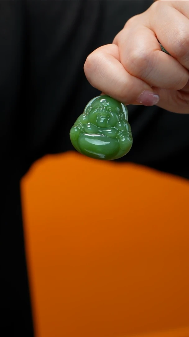 和田玉（碧玉）未镶嵌颈饰碧玉佛公 多样性发其一