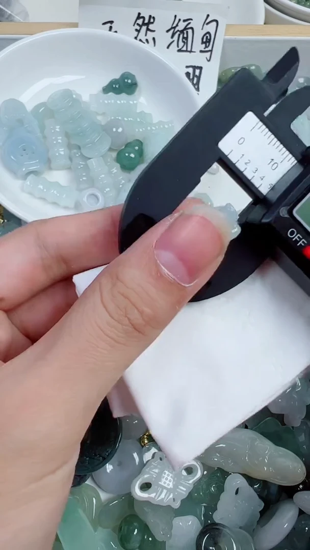 散珠翡翠758号链接，A货翡翠乌龟