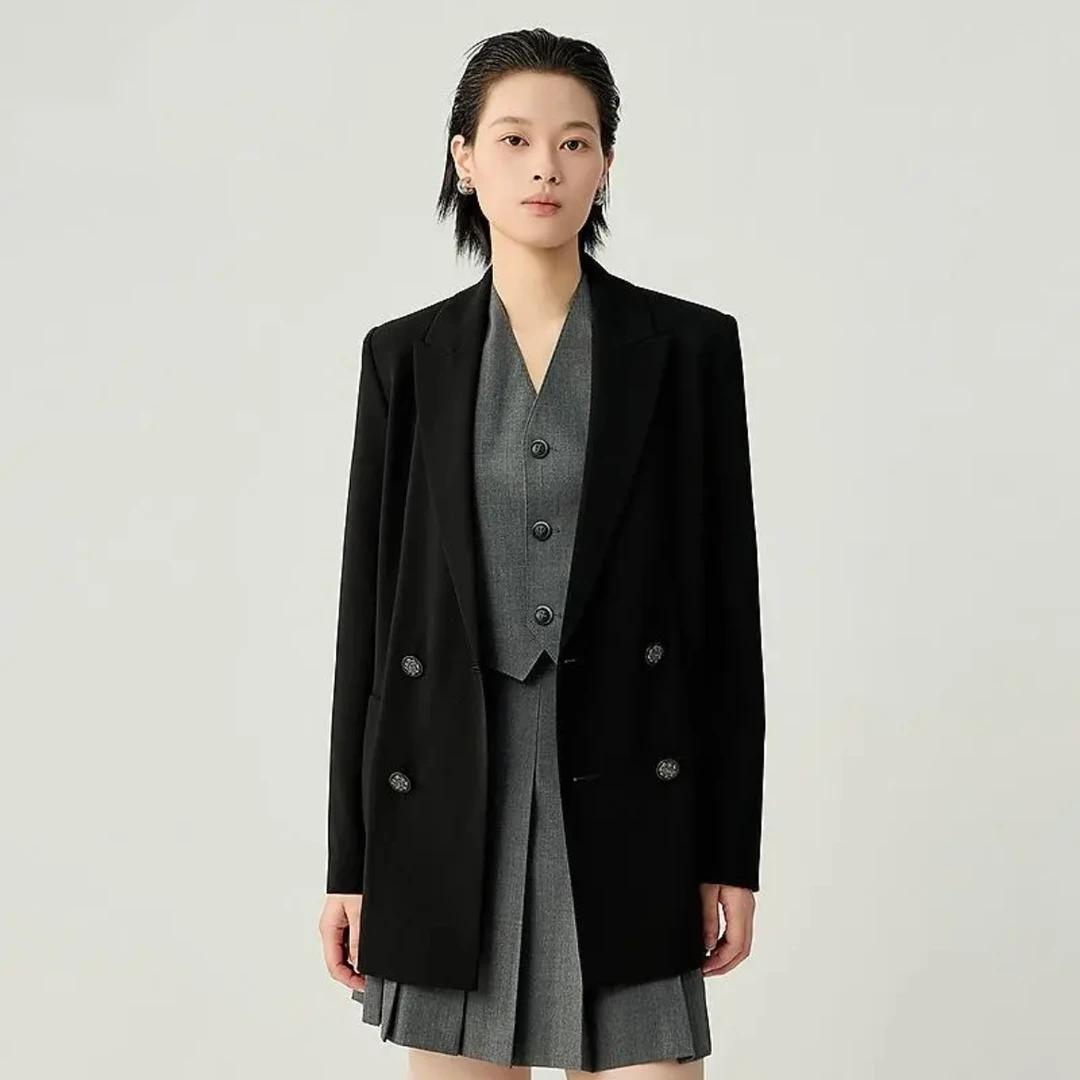 新款女装简约通勤质感宽松前短后长设计H 型西装外套 140002