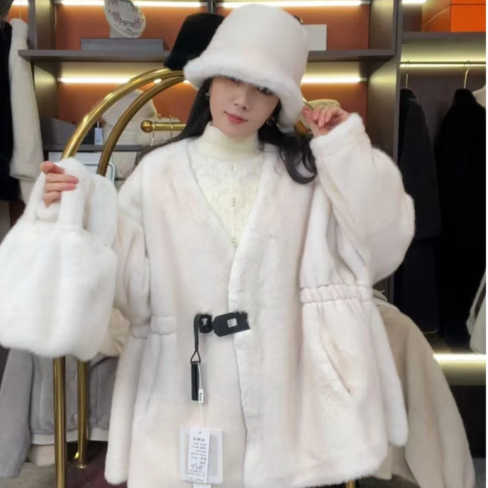 034新款女冬季短女款外套白色外套上衣休闲秋冬女装韩版百搭短款