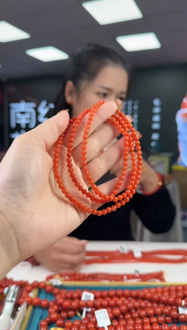 未镶嵌珠串南红玛瑙多样发其一/4/HS05312200660
