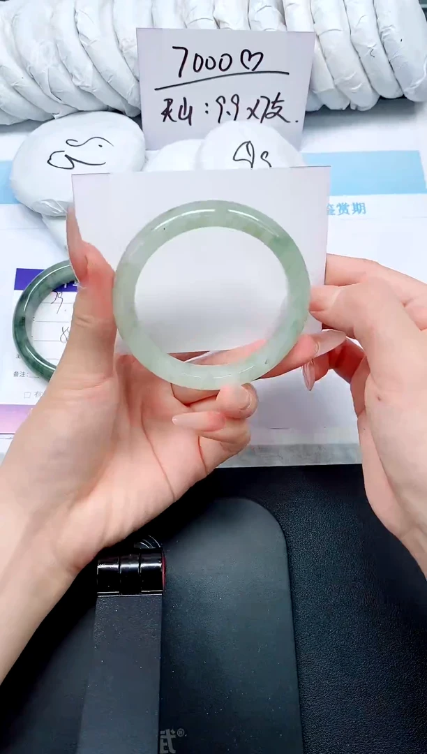 石英质玉手镯未镶嵌40-54.8