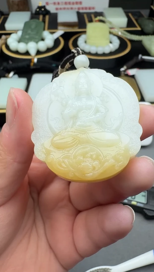 颈饰未镶嵌和田玉4