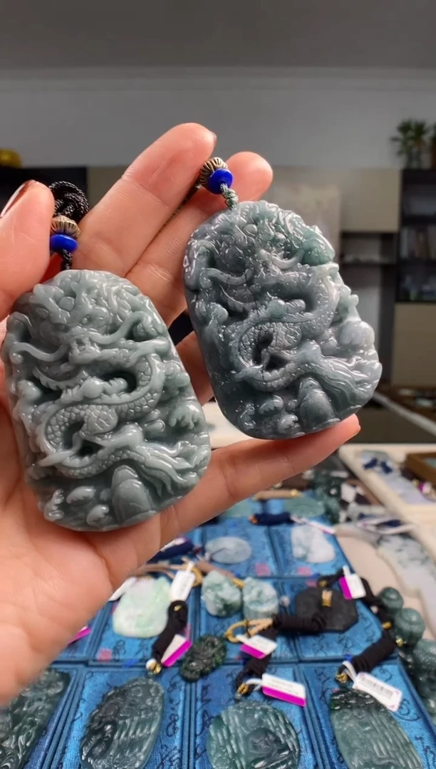 颈饰未镶嵌翡翠多样性发其一