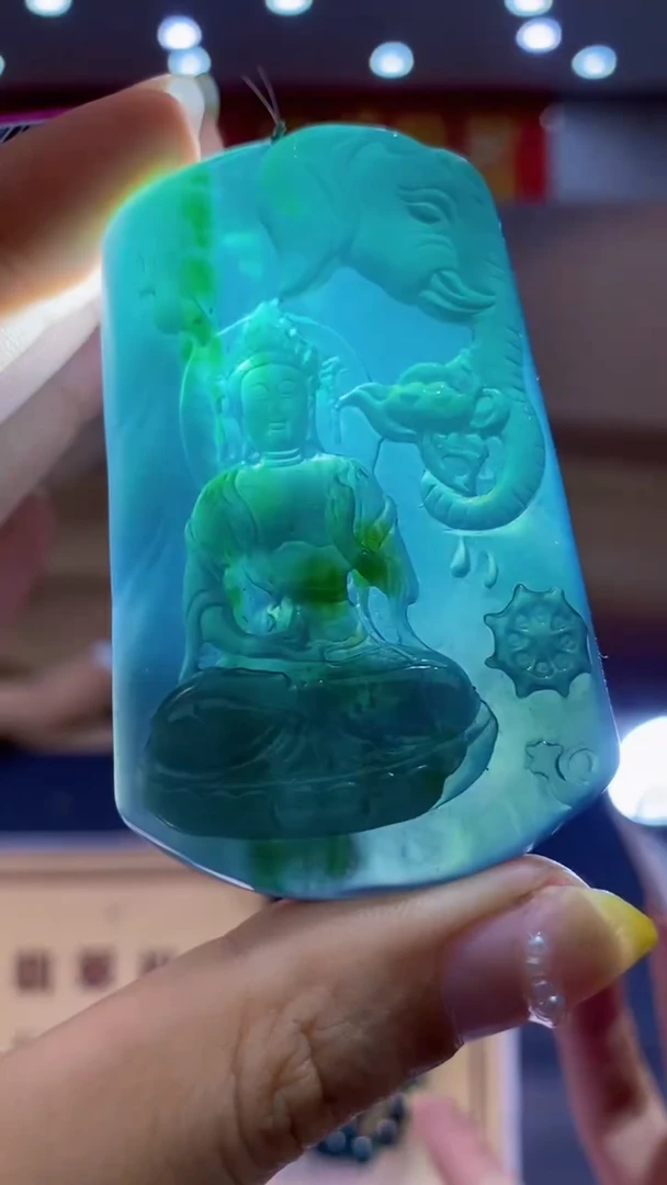 翡翠未镶嵌颈饰********1