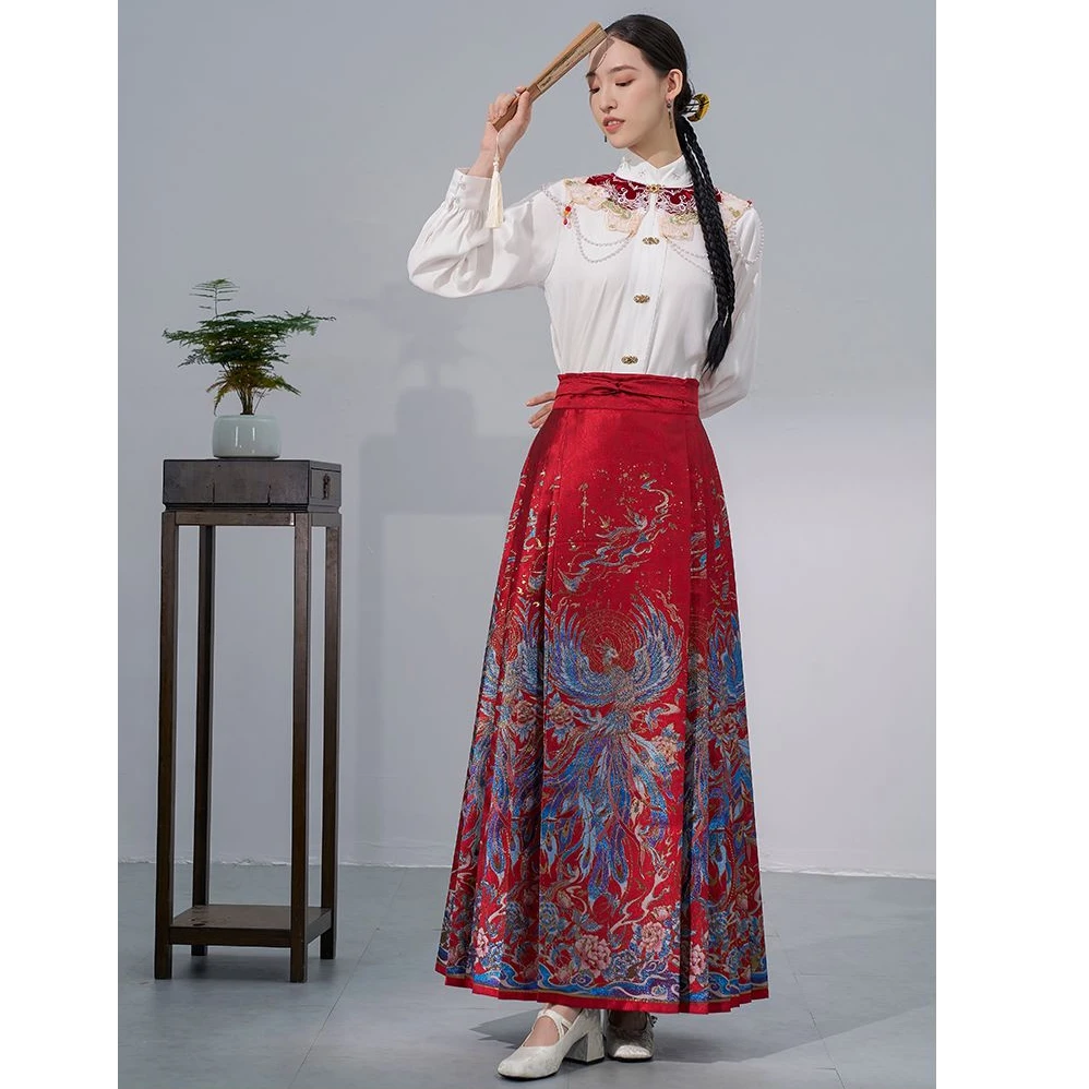 洛如嫣【百鸟朝凤】套装新中式点翠马面裙汉服女订婚结婚日常百搭