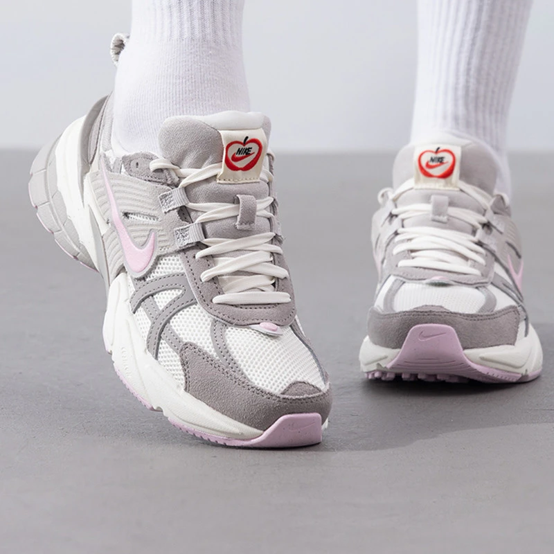 nike耐克2025春季新款MORDEN COMFORT女鞋V2K运动鞋跑步鞋 HV5997