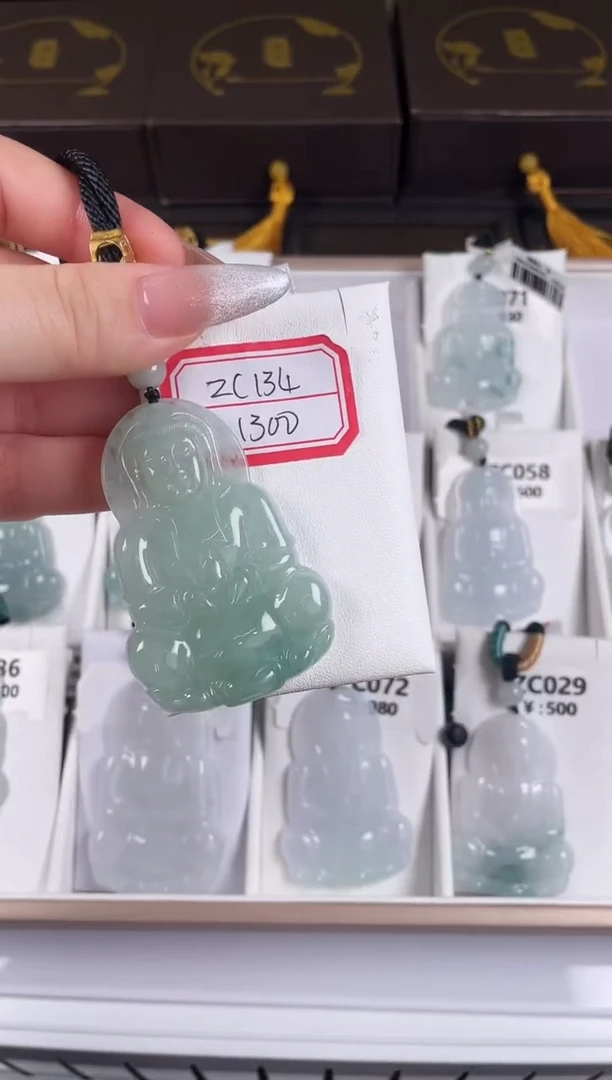颈饰未镶嵌翡翠ZC134冰绿观音+孤品+送同款绳子