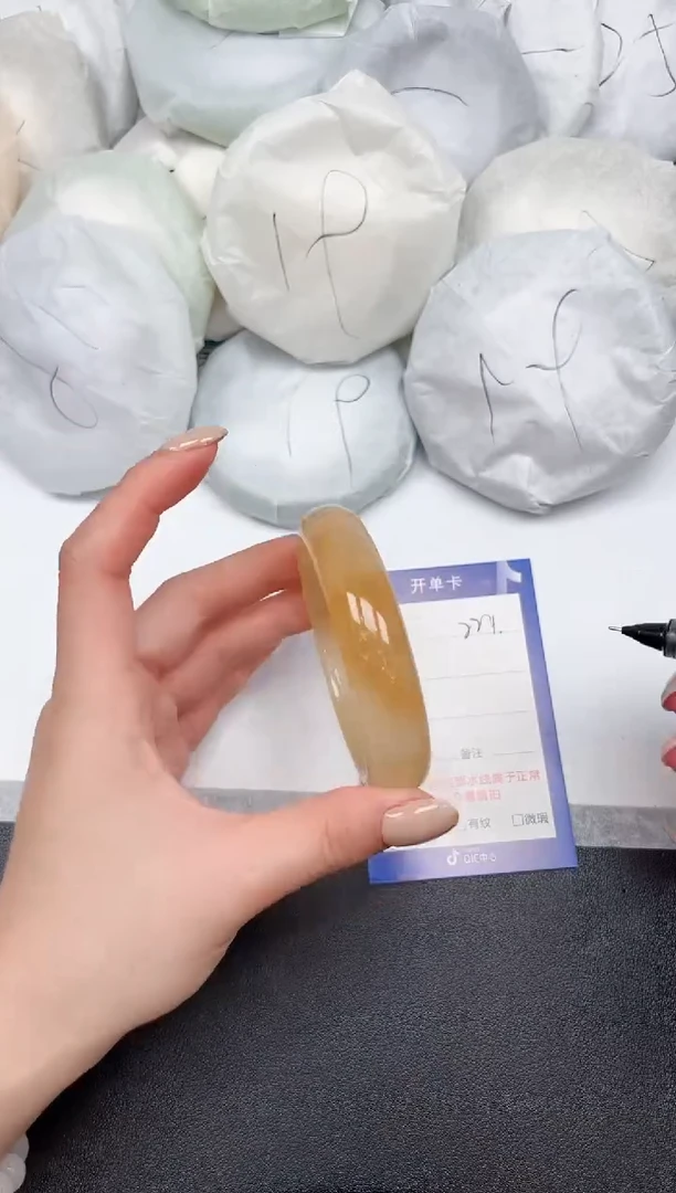 未镶嵌手镯石英质玉221/5758