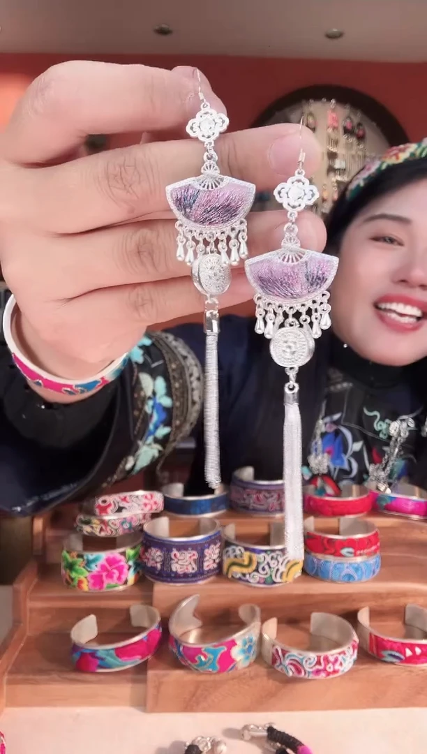 织绣手工苗银苗绣刺绣耳环30