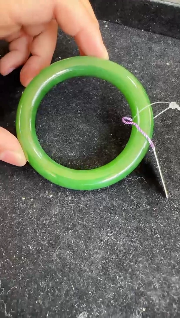 【闪购商品】和田玉（碧玉）粉绿手镯未镶嵌约57mm圈口