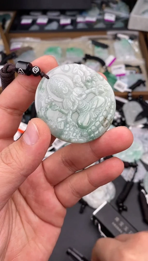 【闪购商品】翡翠颈饰未镶嵌  天然翡翠，一物一图