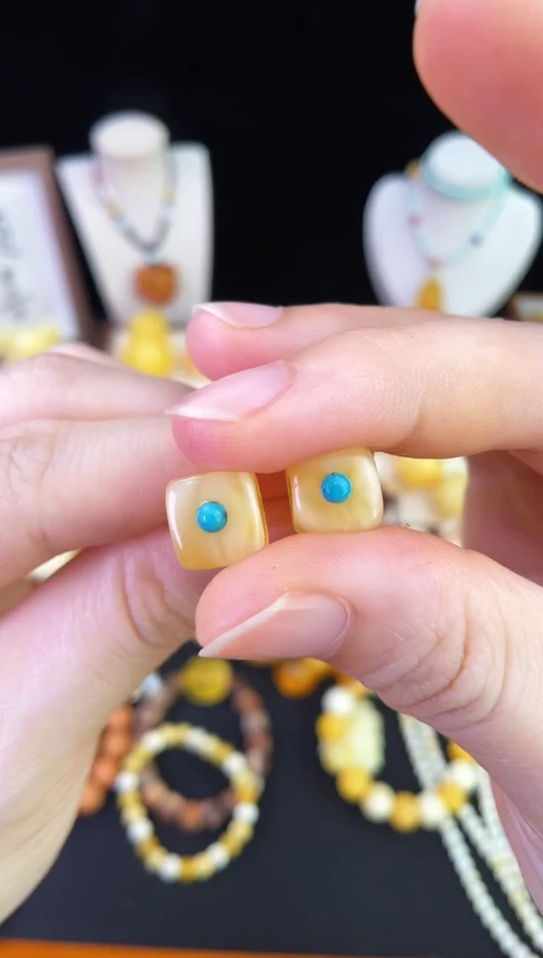 琥珀未镶嵌珠宝奇石柒月