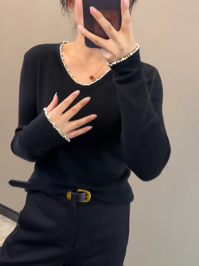 重工钉珠V领针织衫女秋季2025新款独特气质毛衣长袖内搭打底上衣