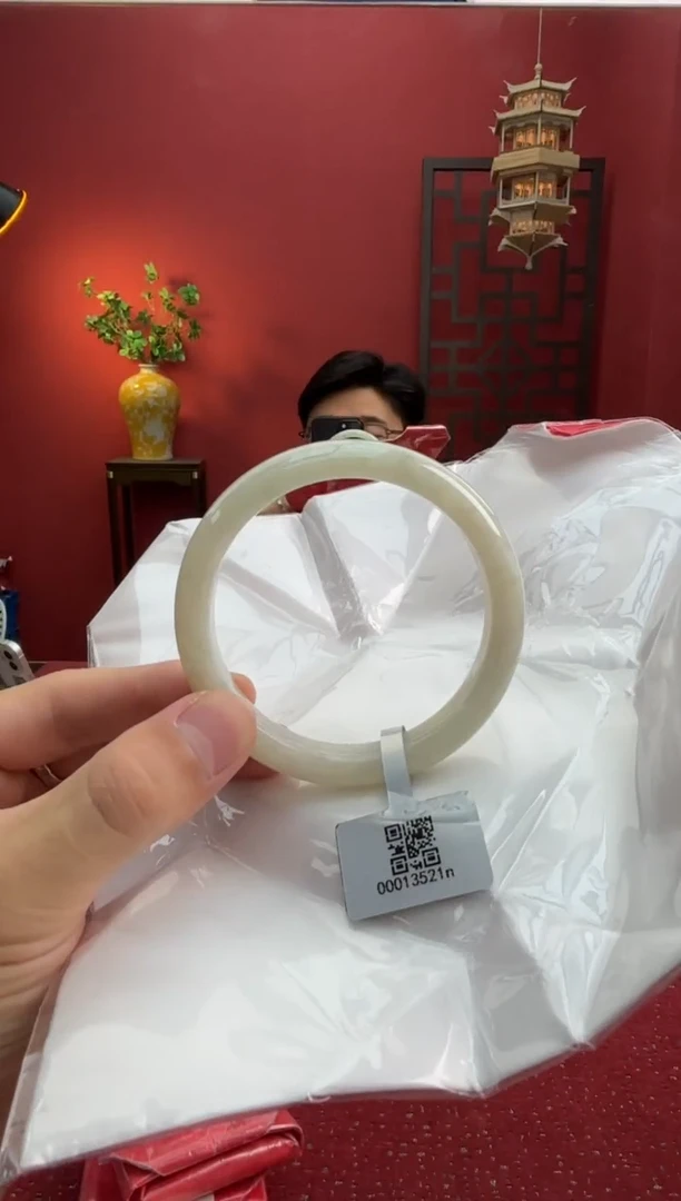 未镶嵌手镯翡翠翡翠手镯1