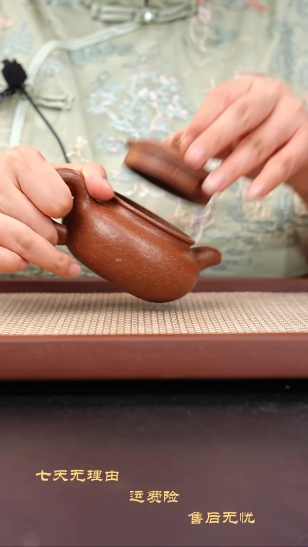 茶壶紫砂红降坡10目仿古250cc辛少坤