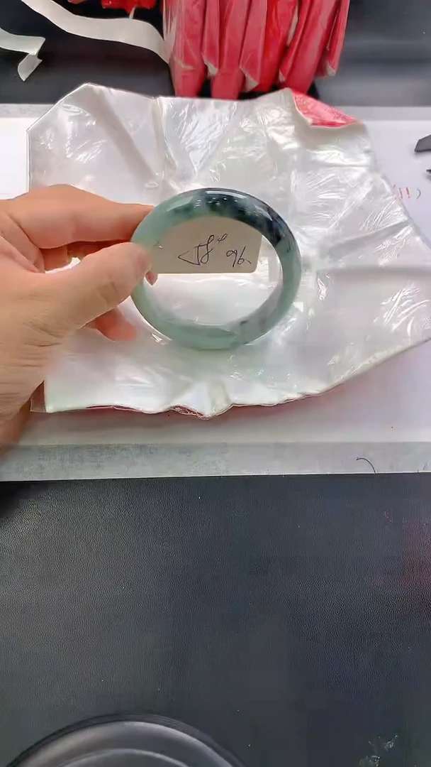 未镶嵌手镯翡翠96