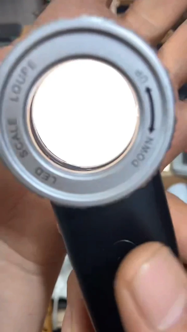 瓷片闪购商品  如图所示