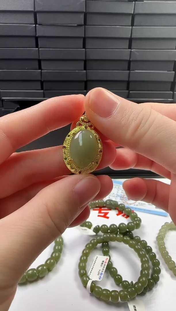 颈饰未镶嵌和田玉001