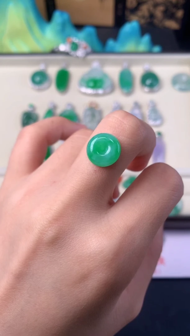 定制翡翠未镶嵌裸石（镶嵌定制）