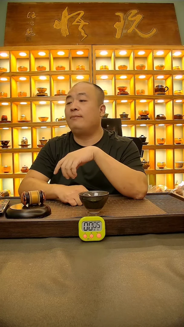 茶盏x****a735.。。。。。