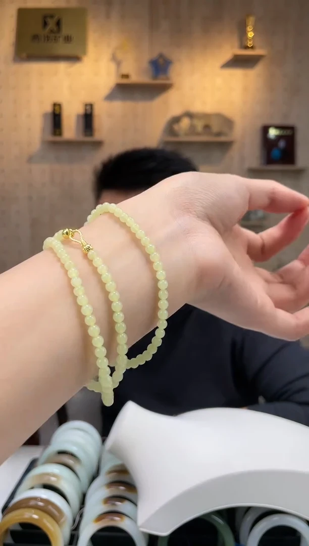 【闪购商品】和田玉未镶嵌颈饰高品黄玉卡4项链一条