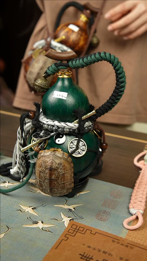 341号600ml左右非遗大漆酒葫芦