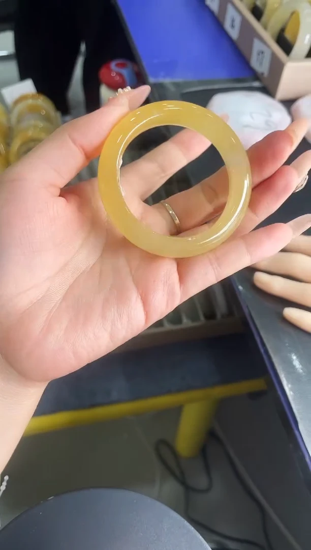 未镶嵌手镯石英质玉z46-HB48+