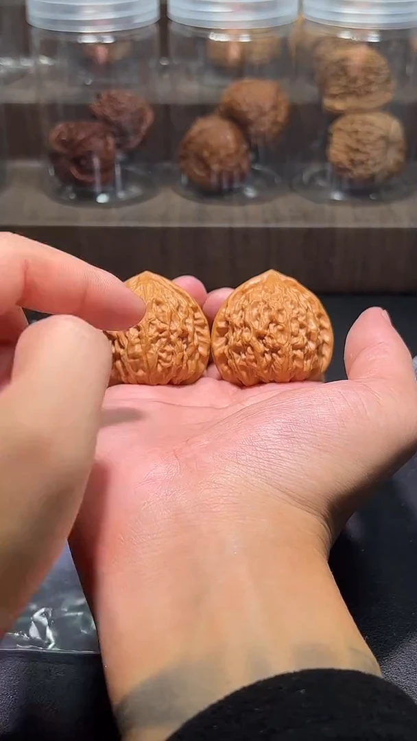 把件文玩核桃24哈哈哈
