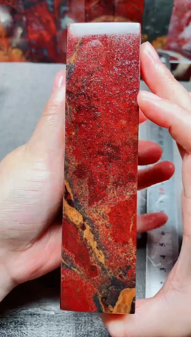 玉桂林鸡血玉素章老虎冻41