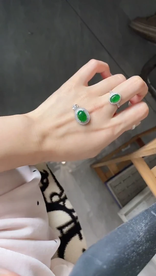 银S925镶嵌戒指翡翠51511