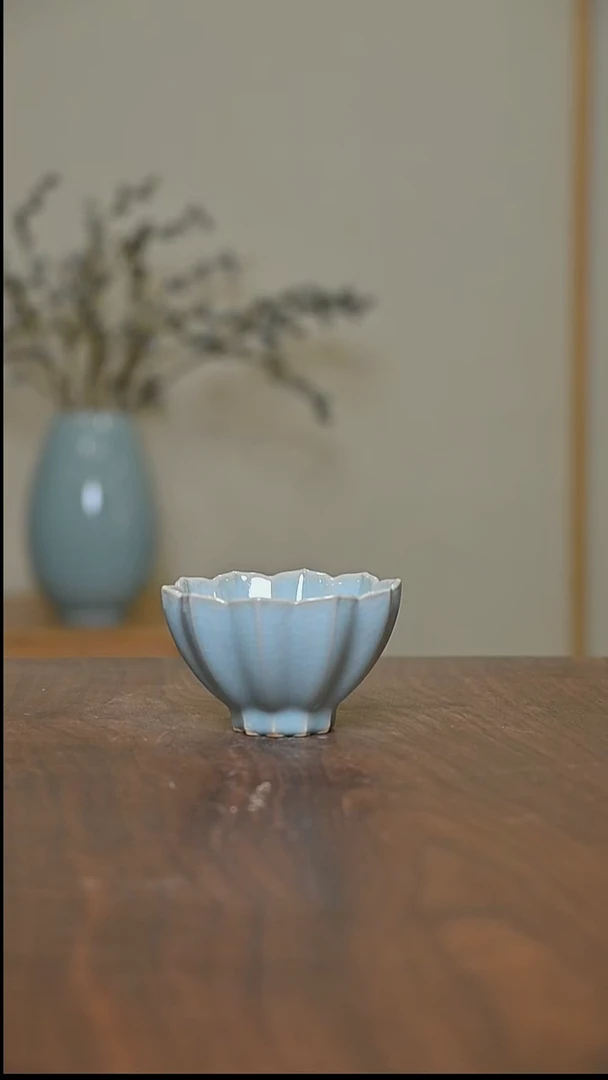 天青釉 莲花杯 微瑕 无款 60ml