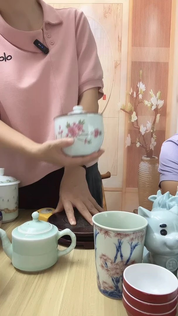 瓷桃花陶瓷小罐1个